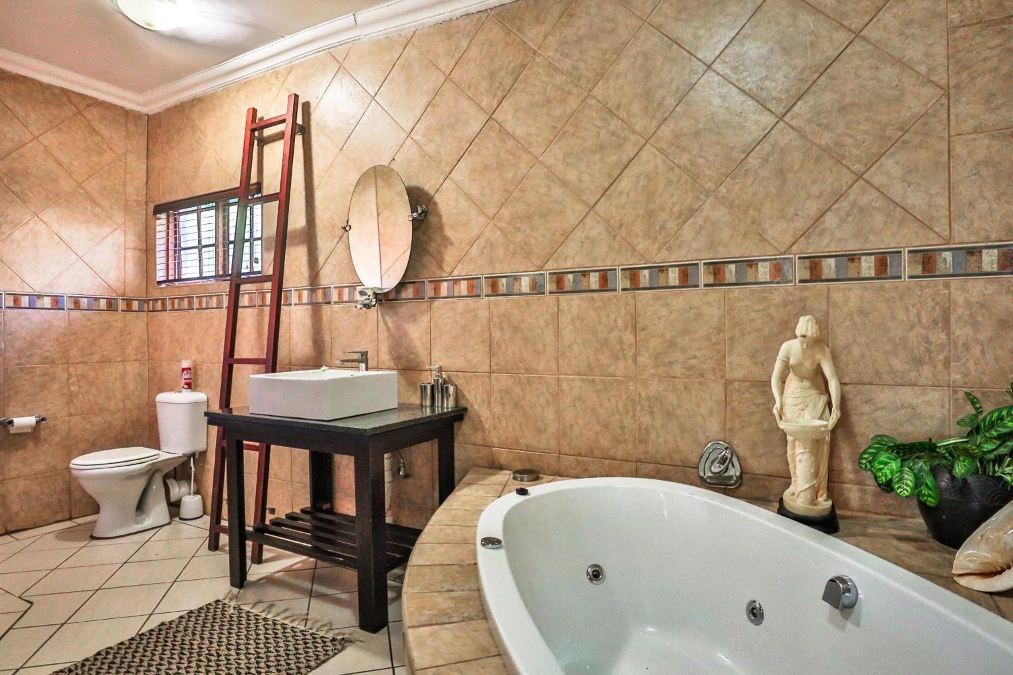 Sunset Ridge Guest House Rustenburg Exterior foto